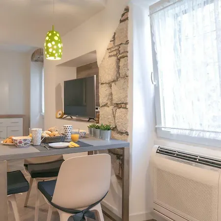 Mariva Downtown Apartment With Free Parking Rovigno Esterno foto